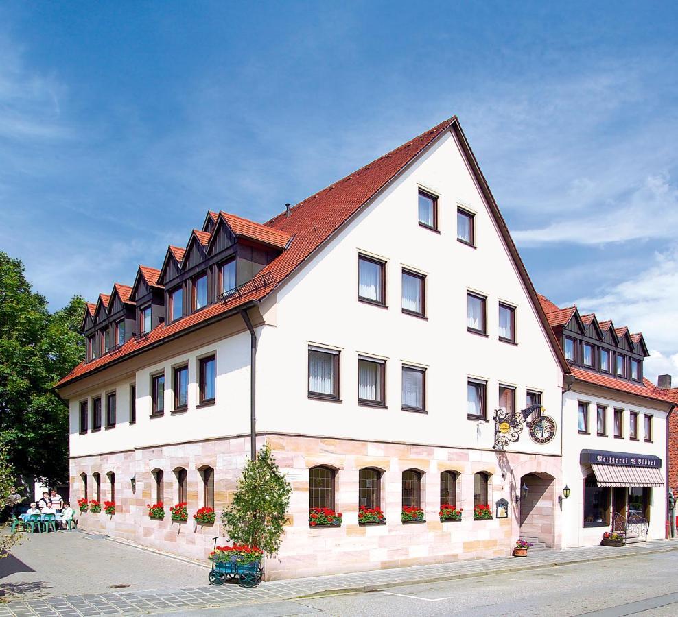 Bloedel Gasthof Gruener Baum Norimberga Esterno foto